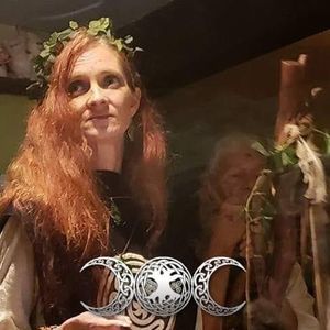 Meet your Posher, Ivy